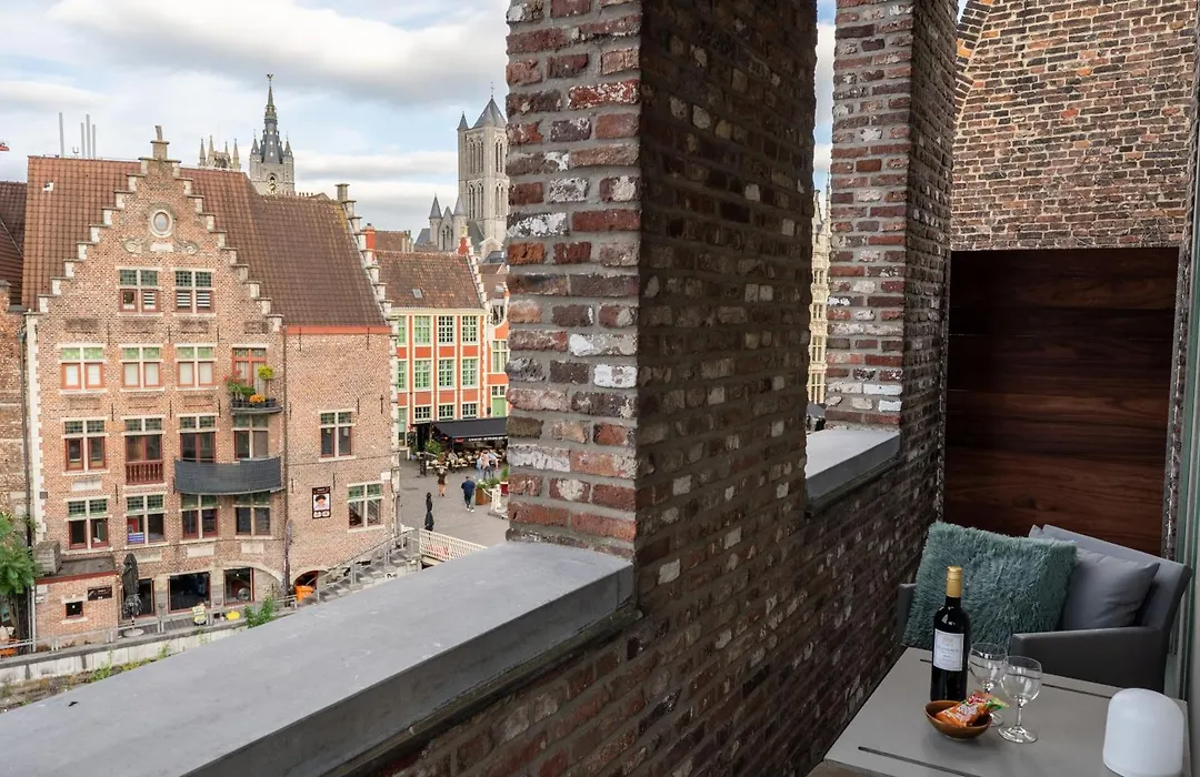 Rooms With A View-1