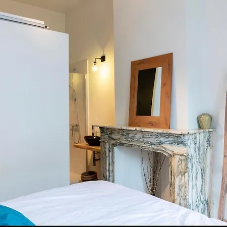 Bohemian City Loft-3