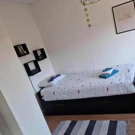 B&B 1 Uit De 100-2
