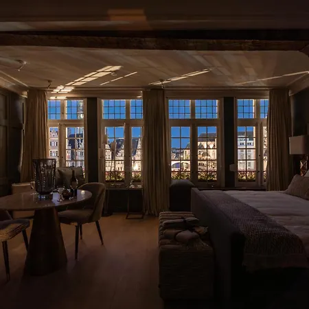 Rooms With A View-3